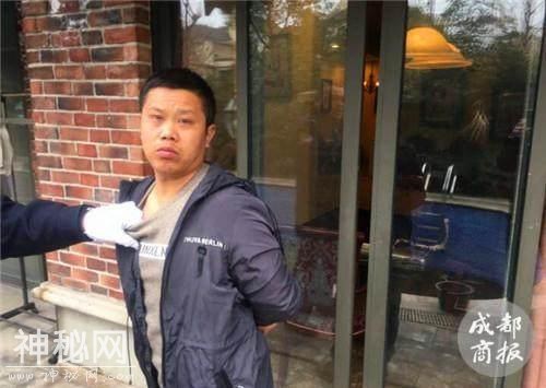 奇葩诈骗团伙成员产纠纷，求助民警调解！金堂又现奇葩小偷喝红酒-3.jpg