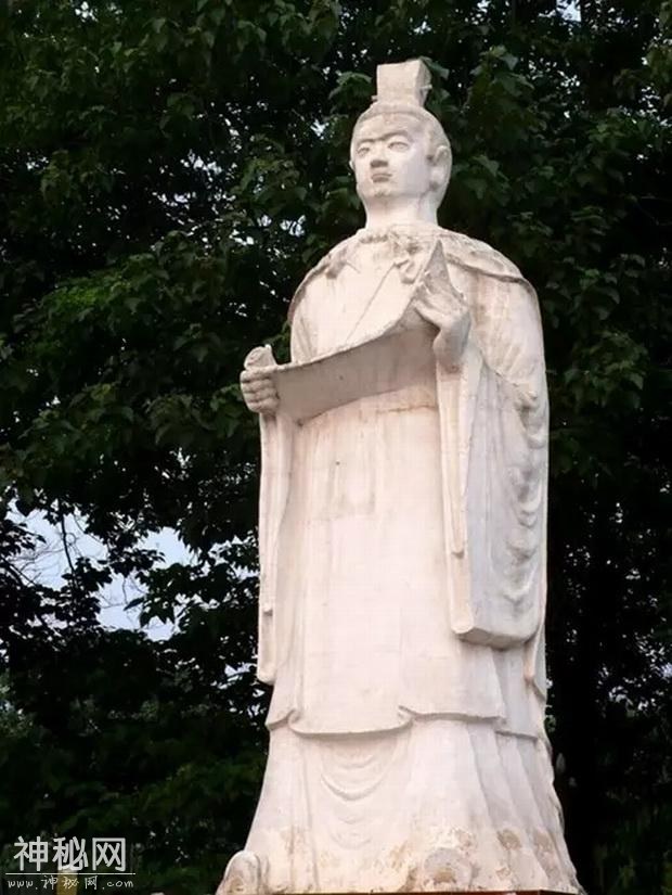 历史上的名人真的像画上那样吗？古代人到底长啥样？-2.jpg