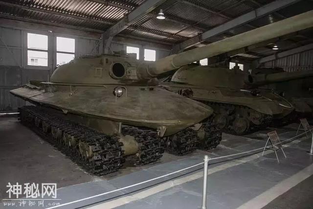 当年苏联有多疯狂？造了这款专打核战争的飞碟坦克 极致暴力-8.jpg