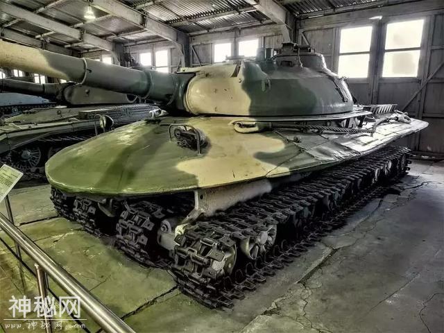当年苏联有多疯狂？造了这款专打核战争的飞碟坦克 极致暴力-7.jpg