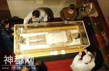我国马王堆女尸有何秘密？美日妄想重金买根头发，其目的可不简单-5.jpg