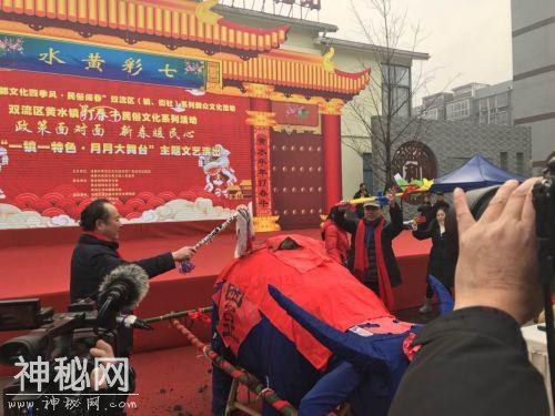 今天立春！双流这群人集中在做这事！还有数千市民和外国友人围观-2.jpg