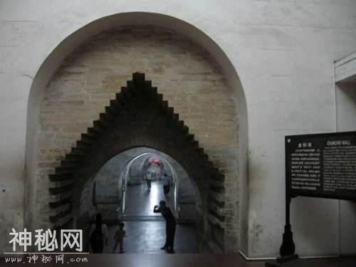中国唯一被打开的皇陵——万历皇帝定陵-4.jpg