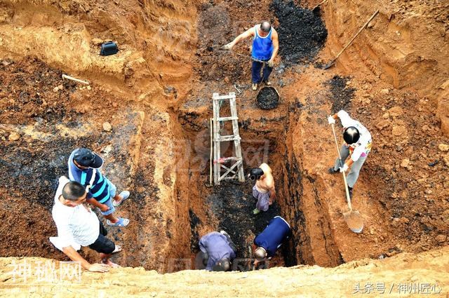 湖北发现600年王爷古墓，因无人继承家产，他将5300件宝物随葬-4.jpg