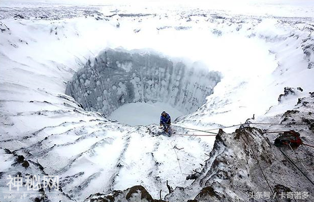 深不见底的巨型大坑，有人推曾是外星人登陆地球所致-5.jpg