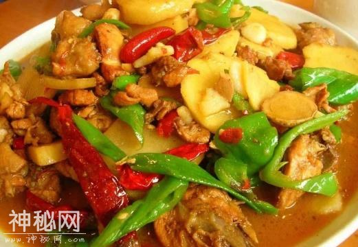 “喀纳斯湖水怪”之谜真相迷离？新疆的独特魅力如痴如醉-4.jpg