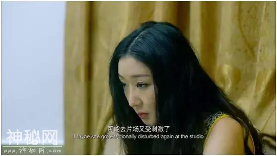 作为一部宫斗式鬼片你怎么可以烂的如此国际化-15.jpg