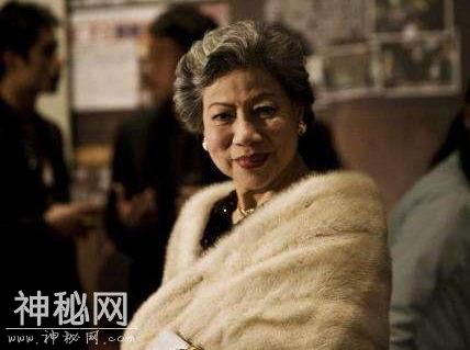 曾是香港TVB一线明星，人称“鬼后”，现晚年姿态堪比“嫩模”-3.jpg