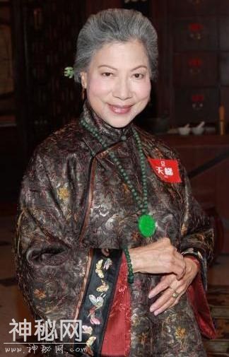曾是香港TVB一线明星，人称“鬼后”，现晚年姿态堪比“嫩模”-5.jpg