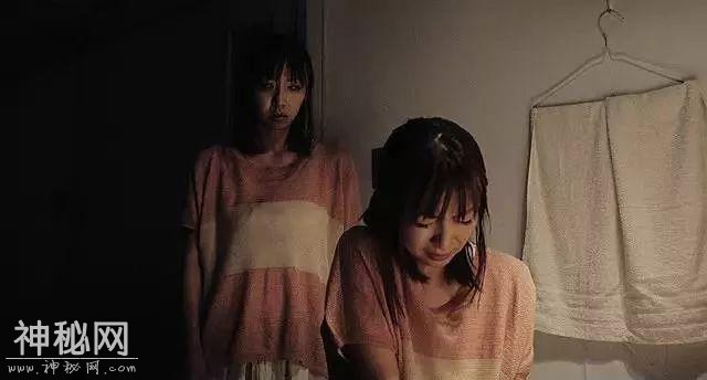 《午夜凶铃》已经上映20年，这几部高分日式恐怖片同样值得一看！-3.jpg