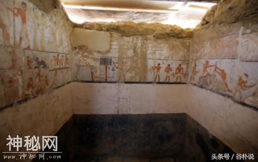 最新重磅发现！4400年前埃及女祭司古墓，内部壁画保存极其完整！-3.jpg