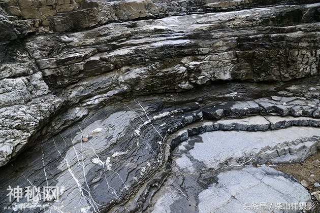 山西河津的千年梯子崖山里，藏着一个地质地貌风景区-5.jpg