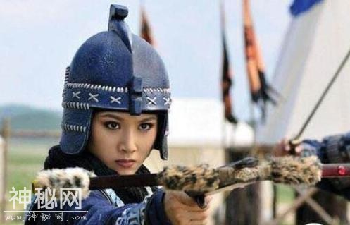 三千年古墓中隐藏神秘女子，考古专家说：古代四大美女都不及于她-5.jpg