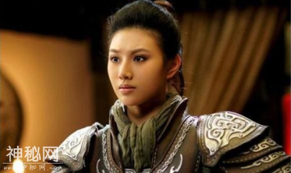 三千年古墓中隐藏神秘女子，考古专家说：古代四大美女都不及于她-8.jpg