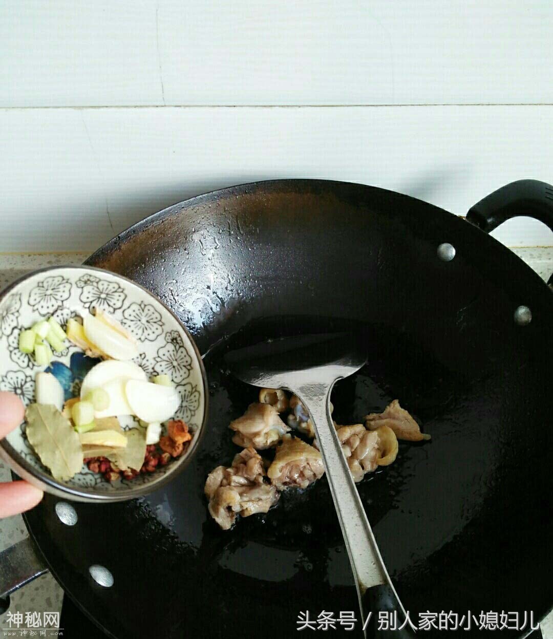 做鸡汤，很简单，接招吧——香菇炖鸡-6.jpg