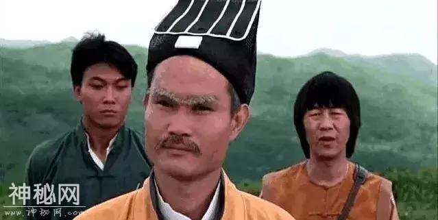 林正英拍鬼片时的4个禁忌，最重要一点就是导演要大声的喊“卡”-2.jpg