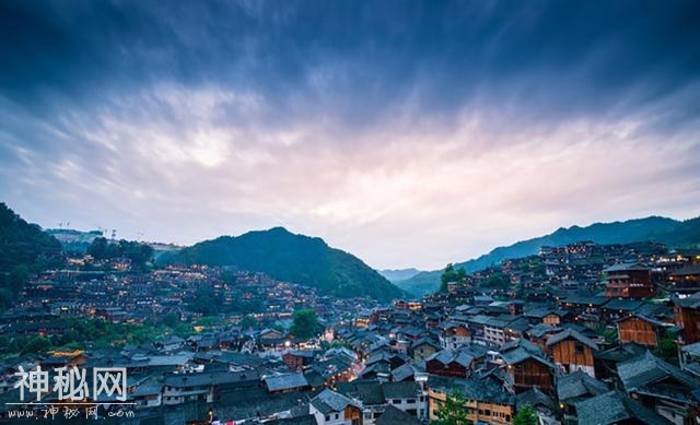 来贵州旅游不能错过的地方，隐藏在黔东南的西江千户寨，民俗的美-2.jpg
