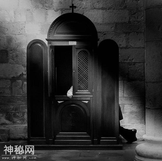 被禁播的十大灵异恐怖歌曲-10.jpg