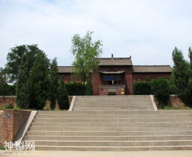 一老农发现奇异地理现象，专家听完脸色大变，此地必有国家宝藏-2.jpg