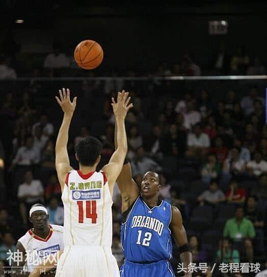 你可能不知道的中国赛：男篮带3外援仍惨败魔术 中国科比带病出战-4.jpg