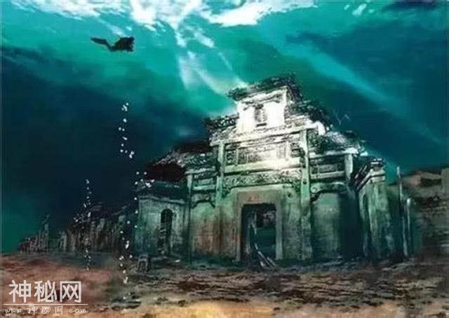 江西水库水位下降，露出神秘佛头，千年古镇重见天日！-4.jpg
