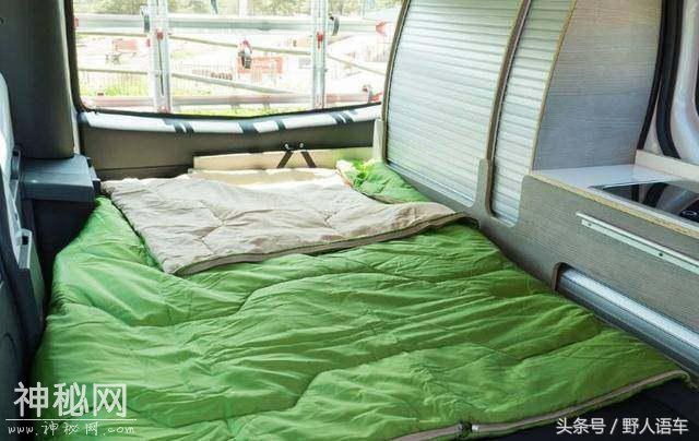 日产厉害了！NV300露营车升顶帐篷设计可睡四人，早已在欧洲上市-5.jpg