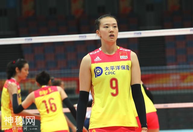 中国万岁，女排漂亮！3-0完胜昂首晋级6强 就问你美国女排服不服-4.jpg