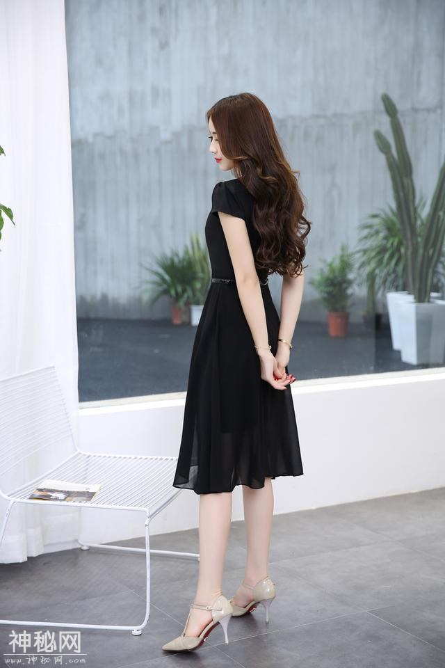 美女赏析黑色长裙美女-6.jpg