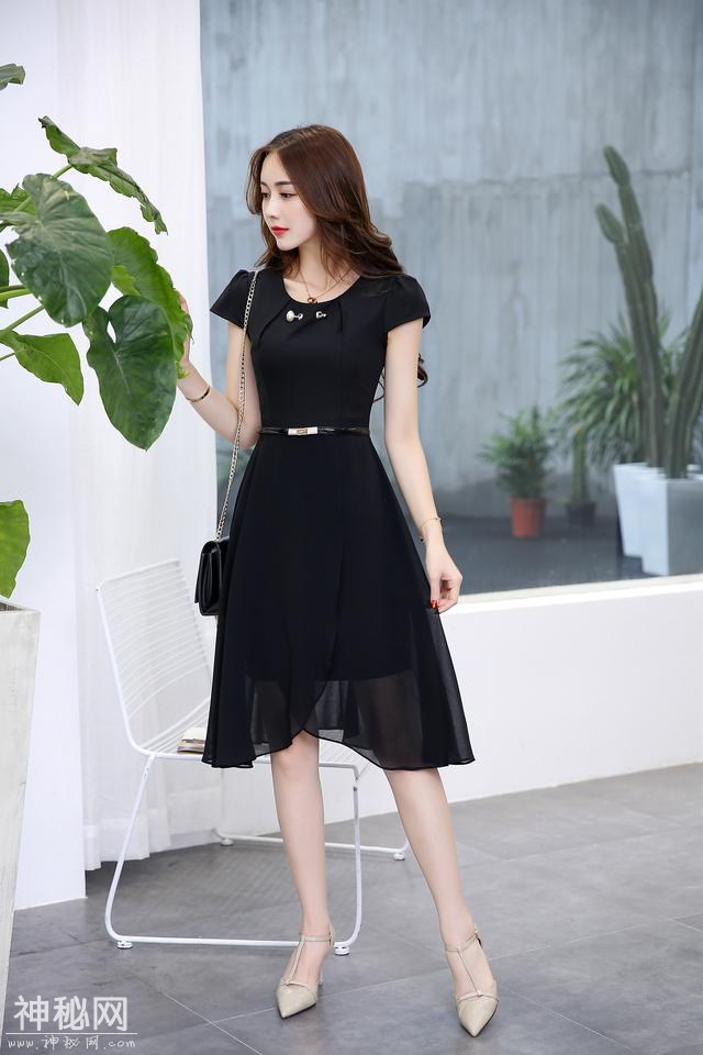 美女赏析黑色长裙美女-8.jpg