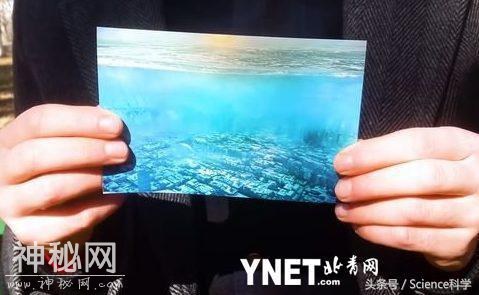 时空旅行真的存在么？老照片里发现时空旅行者？ufo是未来的人？-8.jpg
