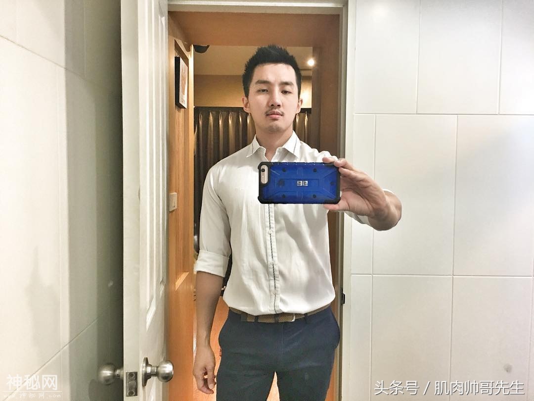 特别喜欢带上眼镜的帅哥 因为显得特别斯文-9.jpg