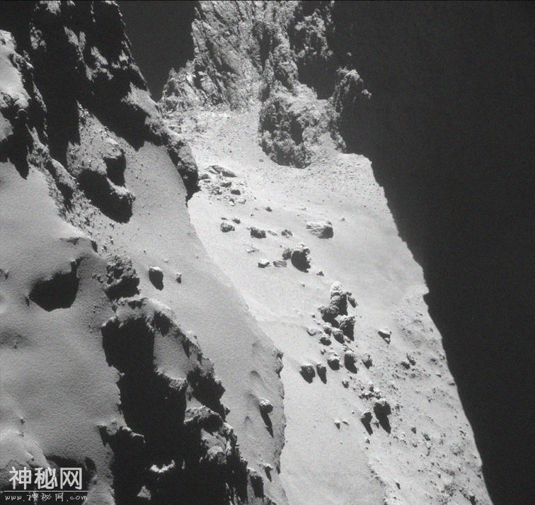 在距离地球4亿公里的星球上，飞船传回了难以置信的外太空世界-5.jpg