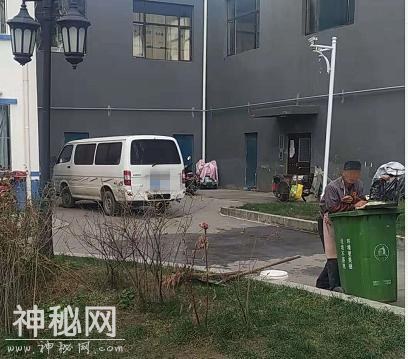 吉林市华业国际城小区男子坠楼 早上被拾荒老人发现……-1.jpg