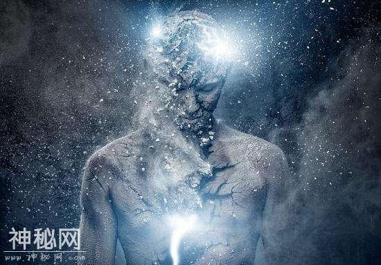 上帝禁区！我们这个宇宙可能是一个巨大的生物！-3.jpg
