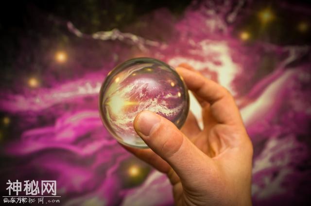 宇宙是什么？科学家又给出了一个可怕的回答-1.jpg