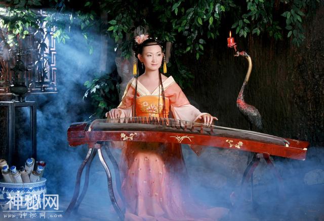 历史故事：重色误国-4.jpg