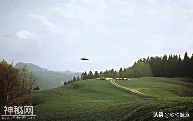 神秘UFO是真是假 无法证实的存在 西布鲁克岛疑似飞碟-1.jpg