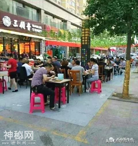 “吴万哲寻访西府奇人”：第五大道芳华梦-10.jpg