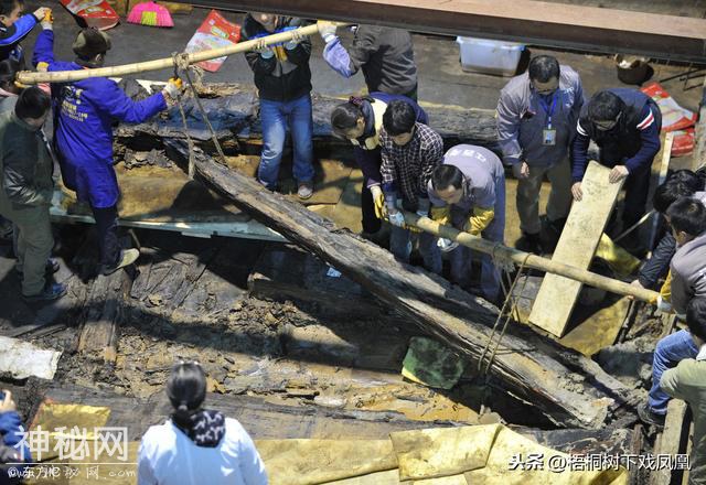 考古发现2000年前“精准盗洞”，直通幽深墓穴，内撑“井”型支架-5.jpg
