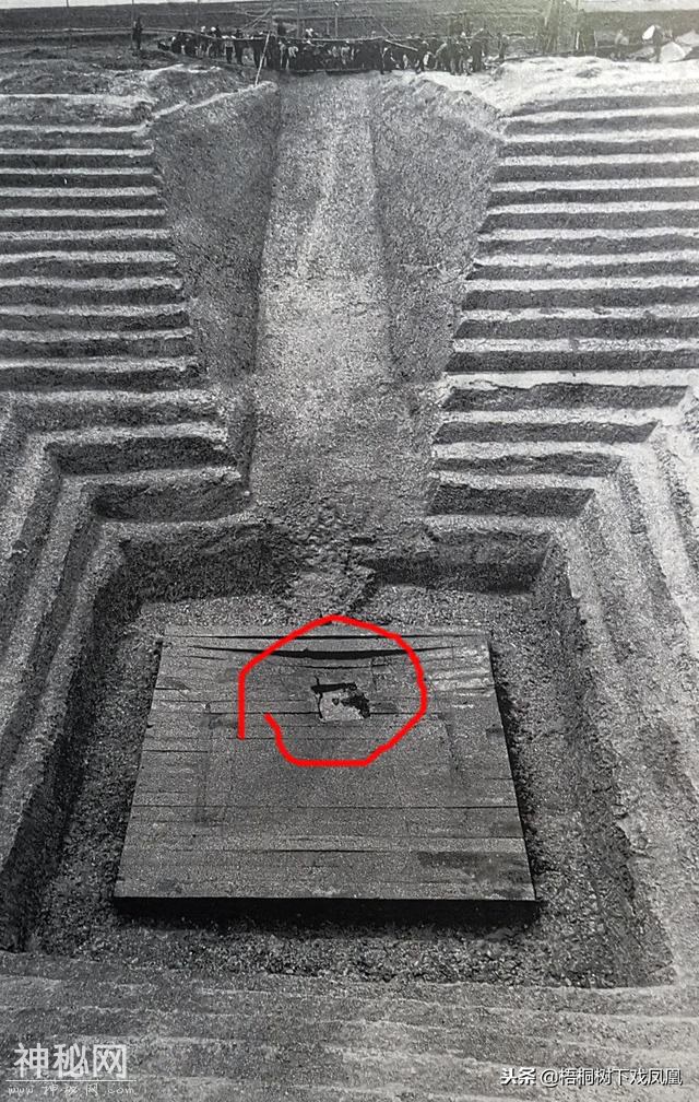 考古发现2000年前“精准盗洞”，直通幽深墓穴，内撑“井”型支架-6.jpg