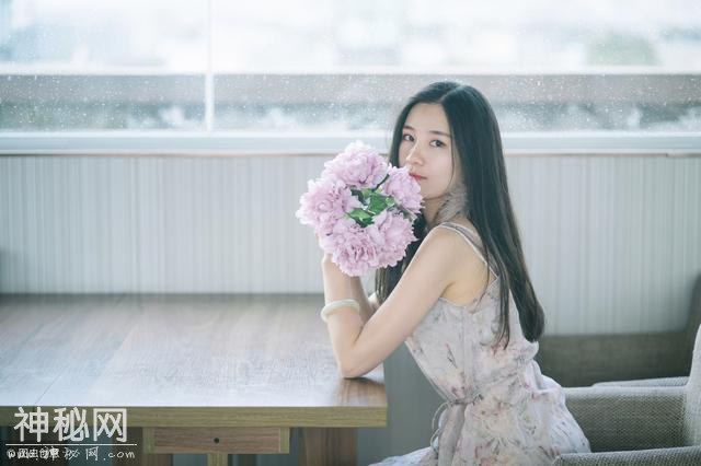 故事：她喝了老板递过来的酒，眼前变得模糊，发现酒有问题-1.jpg