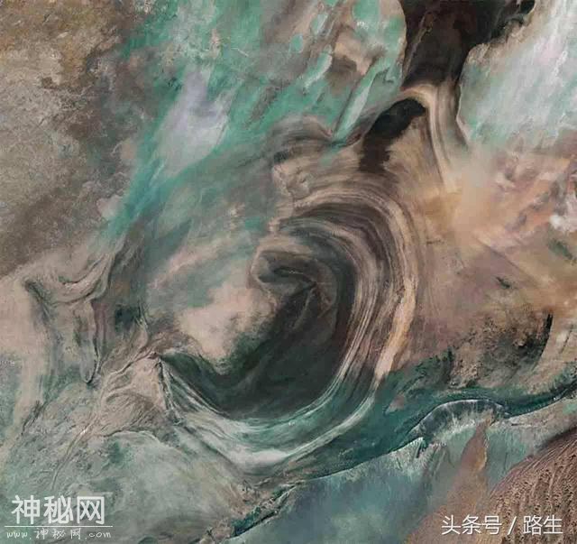 这支匪军为逃命穿越罗布泊，渴死了一大半，最终被解放军完全消灭-1.jpg