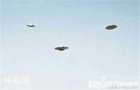 UFO频繁出现竟是为了保护地球? 外星人开始行动了-3.jpg