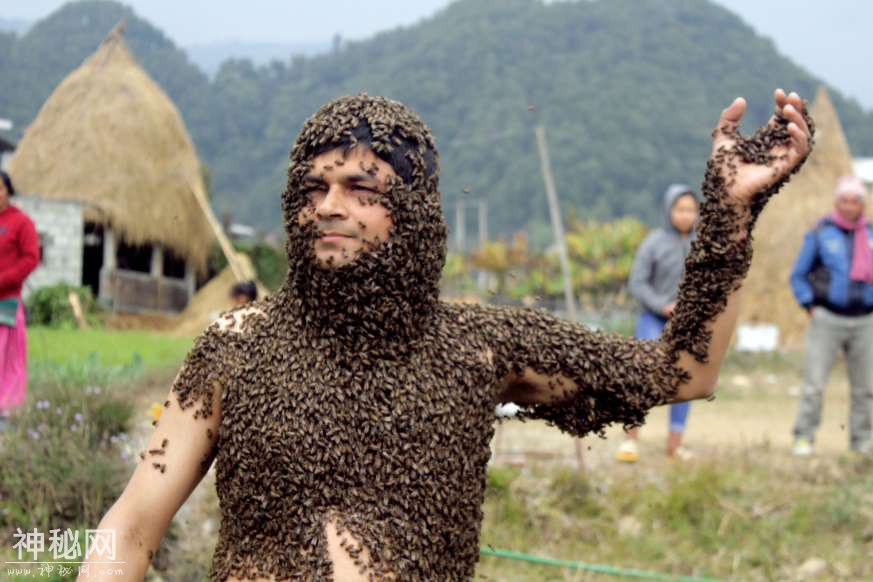 中国小伙5岁开飞机？盘点世界各地的奇人异士！-7.jpg