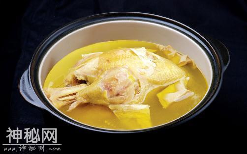 大家炖鸡汤时，千万不要加错水了，否则鸡汤不好喝-3.jpg