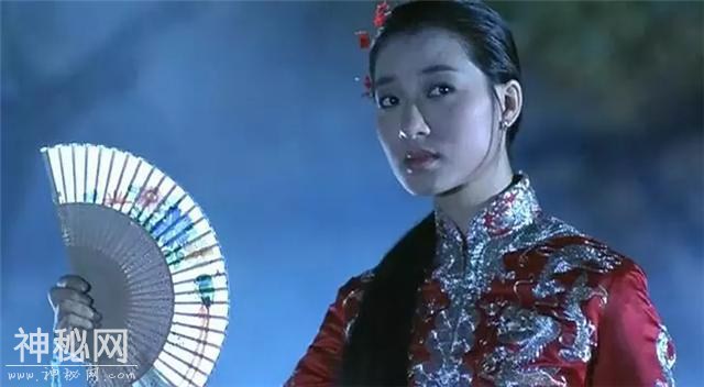 有这样两部香港鬼片，幕后故事更加“灵异”，这是巧合吗？-7.jpg