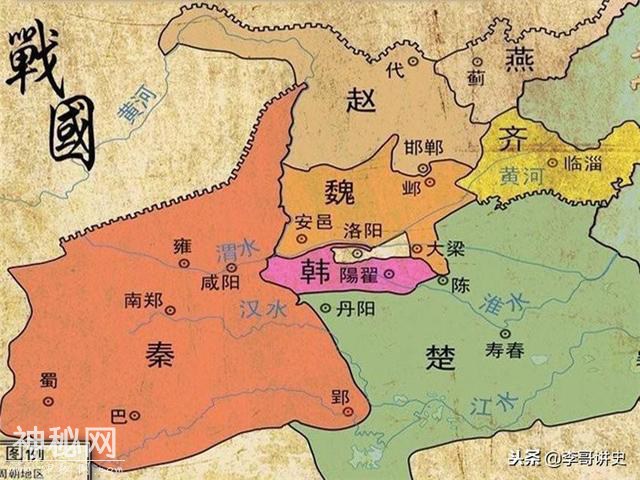 河北小山村发现神秘古墓，村民盗宝修新坟，专家：盗挖是自家祖坟-1.jpg