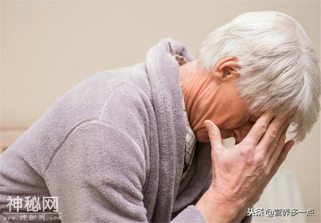 身体若出现4个 “现象”，可能是脑供血不足，家里老人别大意了-2.jpg