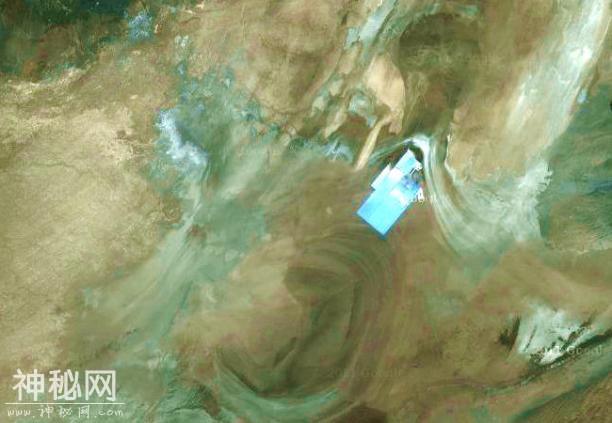 水面消失了近五十年的罗布泊，为何卫星图上显示再度水波荡漾？-2.jpg