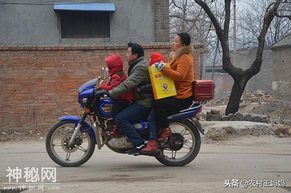 农村结婚第二天回娘家，夫妻不能同床睡？这种风俗大家觉得好不好-6.jpg